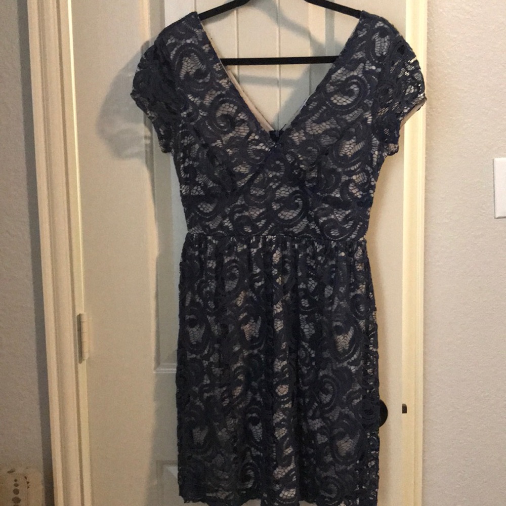 Alya Lace Dress